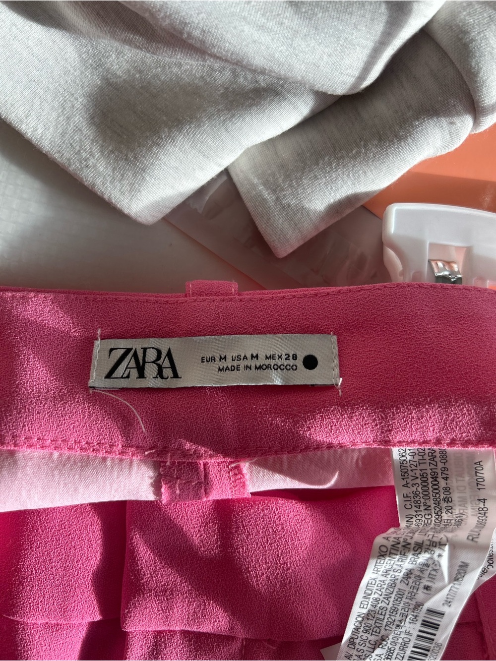 Zara Bright Pink High-Waist Tailored Shorts Size M Summer Preppy Barbie - Picture 9 of 10